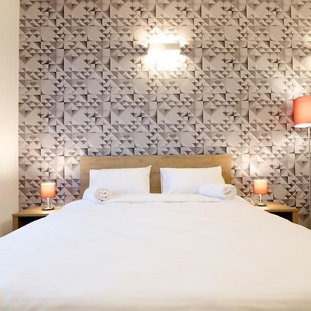 Apartments Alfa Tsekhova 1 Львов Экстерьер фото