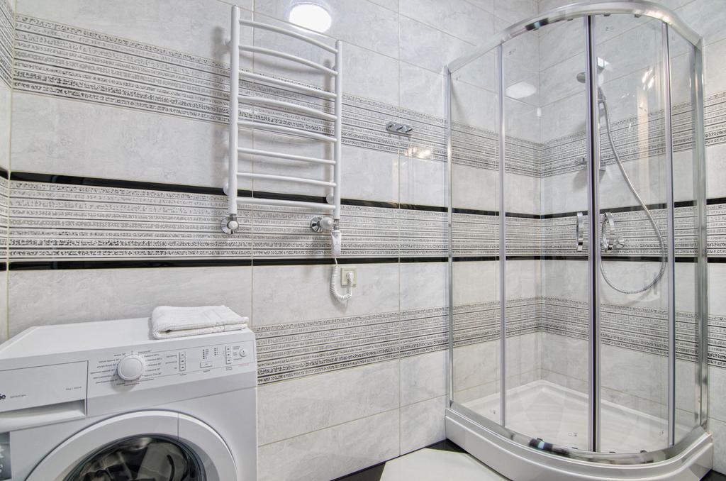 Apartments Alfa Tsekhova 1 Львов Экстерьер фото