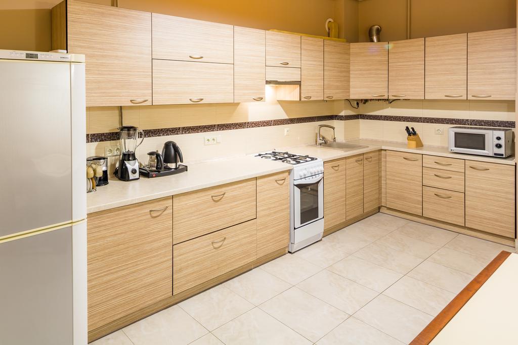 Apartments Alfa Tsekhova 1 Львов Экстерьер фото