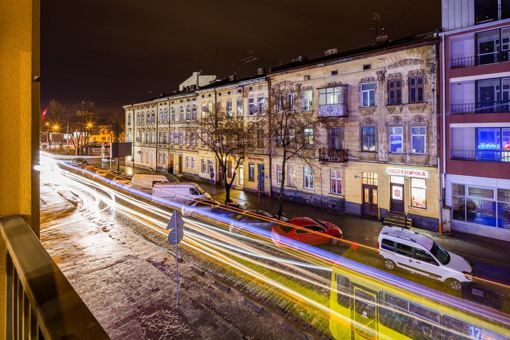 Apartments Alfa Tsekhova 1 Львов Экстерьер фото