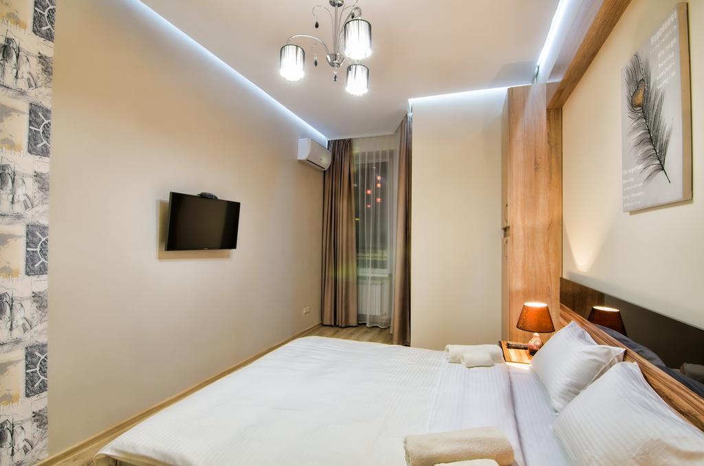 Apartments Alfa Tsekhova 1 Львов Экстерьер фото