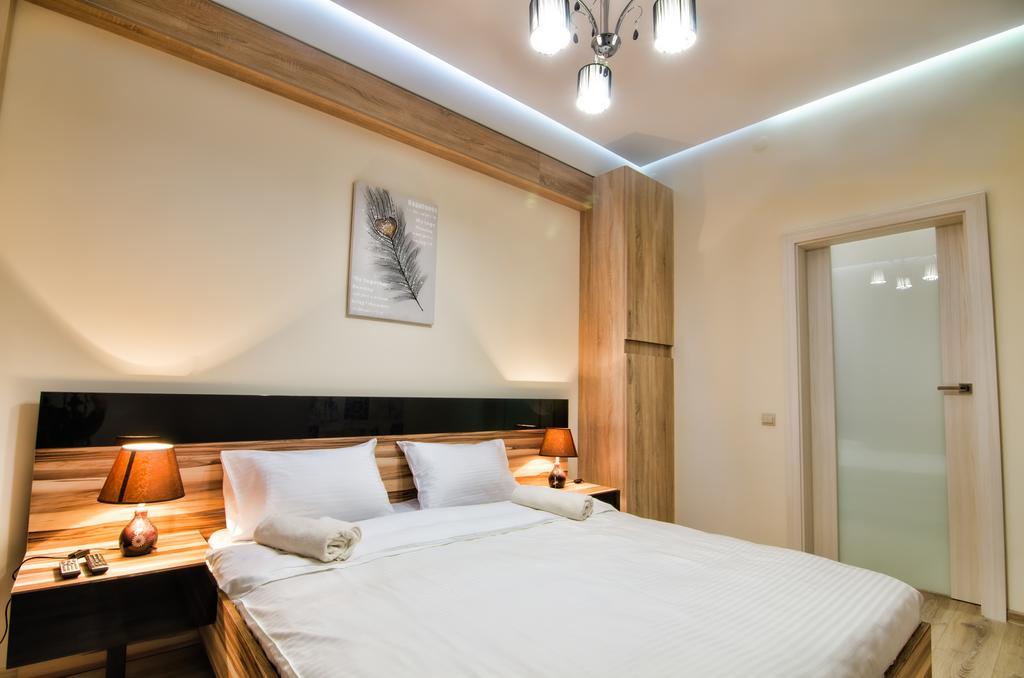 Apartments Alfa Tsekhova 1 Львов Экстерьер фото